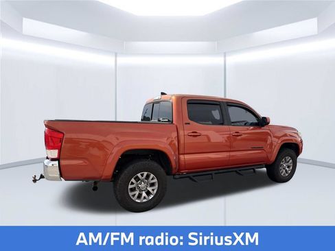 Used 2016 Toyota Tacoma SR5 w/ SR5 Appearance Package (SN) RWD image 9
