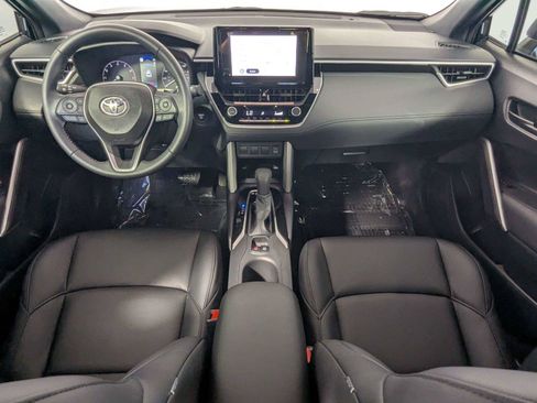 Used 2024 Toyota Corolla Cross AWD Hybrid image 37