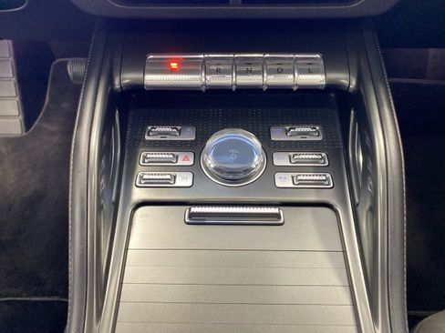 Used 2025 Lincoln Nautilus Reserve w/ Jet Appearance Package AWD/4WD image 24