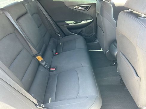 Used 2018 Chevrolet Malibu LS FWD image 13