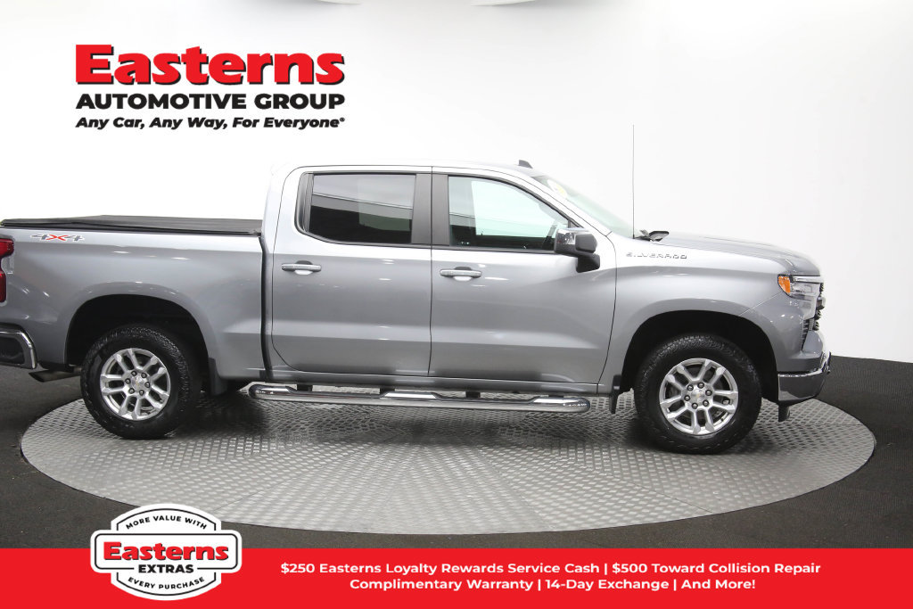 Used 2024 Chevrolet Silverado 1500 LT AWD/4WD image 50