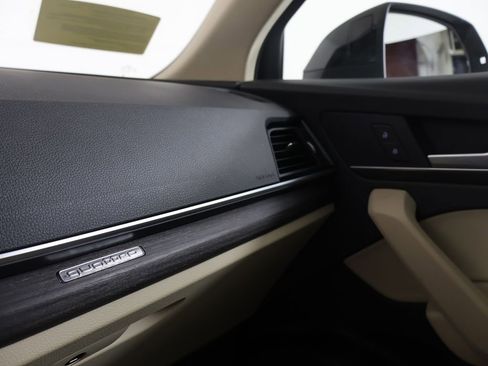 Certified 2024 Audi Q5 2.0T Premium image 7