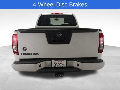 Used 2018 Nissan Frontier S image 5