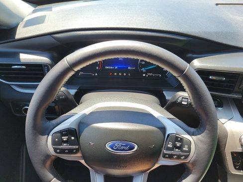 Certified 2023 Ford Explorer XLT w/ Equipment Group 202A image 24