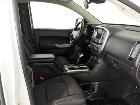 Used 2022 Chevrolet Colorado LT w/ Fleet Safety Package RWD image 21