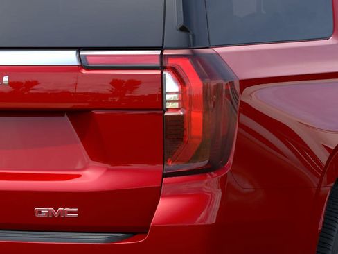 New 2026 GMC Yukon XL Denali w/ Denali Reserve Package RWD image 11