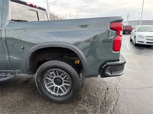 Used 2025 Chevrolet Silverado 1500 ZR2 w/ Technology Package image 6