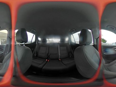 Used 2024 GMC Terrain SLE FWD image 42