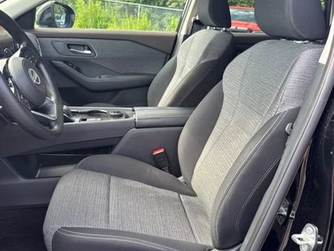 Certified 2023 Nissan Rogue SV AWD/4WD image 9