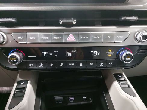 New 2025 Kia Telluride S image 23