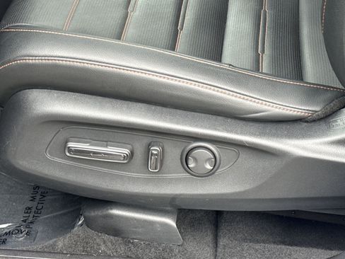 Used 2025 Honda CR-V Sport-L image 14