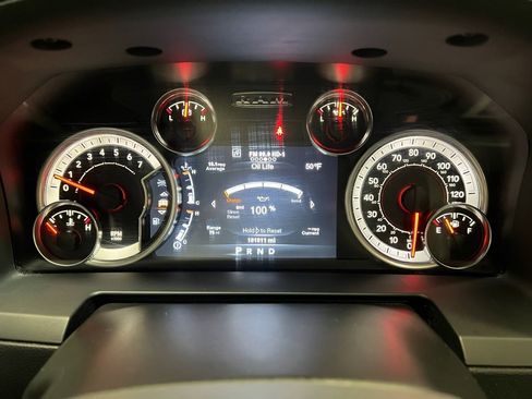 Used 2014 RAM 1500 Laramie w/ Convenience Group image 5