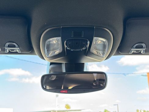 New 2026 Jeep Compass Latitude image 23