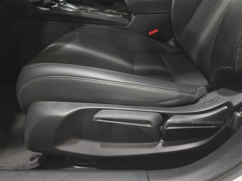 Used 2023 Honda Civic Sport image 27