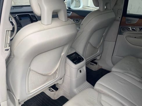 Used 2016 Volvo XC90 T8 Inscription w/ Vision Package AWD/4WD image 20