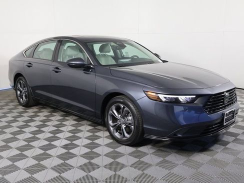 Used 2024 Honda Accord EX-L image 3