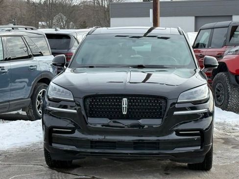 Used 2023 Lincoln Aviator Reserve w/ Jet Package image 37