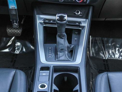 Used 2022 Audi Q3 2.0T Premium image 13