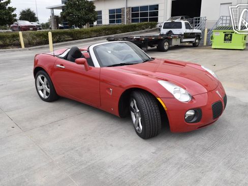 Used 2007 Pontiac Solstice GXP w/ Premium Package image 12