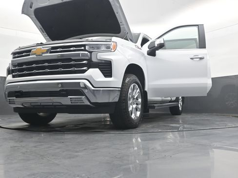Used 2025 Chevrolet Silverado 1500 LTZ w/ LTZ Premium Package AWD/4WD image 37