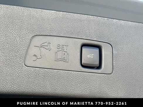 New 2026 Lincoln Corsair Premiere image 19