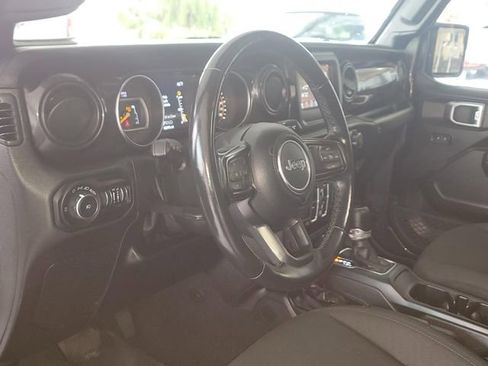 Used 2021 Jeep Wrangler Unlimited Sport AWD/4WD image 9