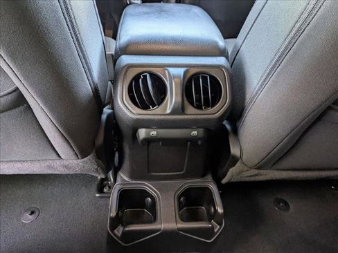 Used 2022 Jeep Wrangler Unlimited Sport image 14