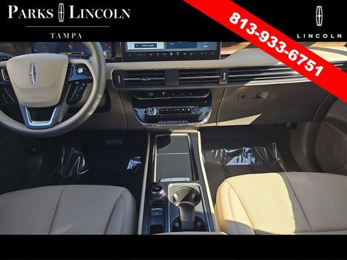 Certified 2023 Lincoln Corsair Reserve image 13