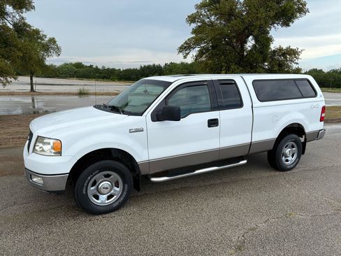 Used 2004 Ford F150 XLT AWD/4WD image 8