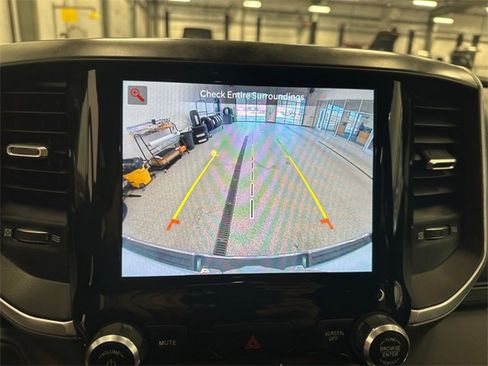 Used 2022 RAM 1500 Big Horn image 32