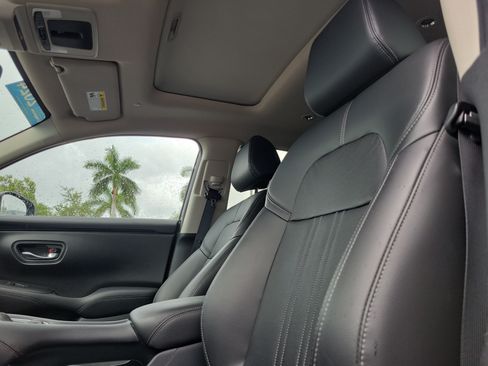 Certified 2024 Honda HR-V EX-L image 21