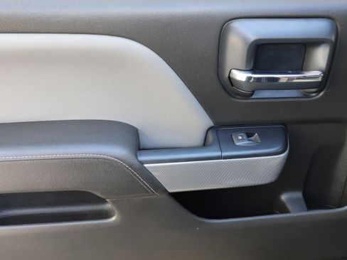 Used 2018 Chevrolet Silverado 1500 LTZ Z71 w/ Centennial Edition image 35