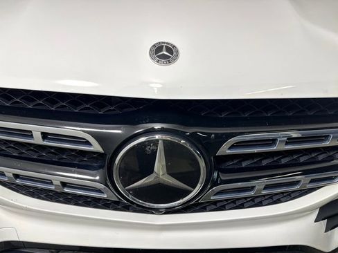 Used 2022 Mercedes-Benz GLS 450 4MATIC image 9