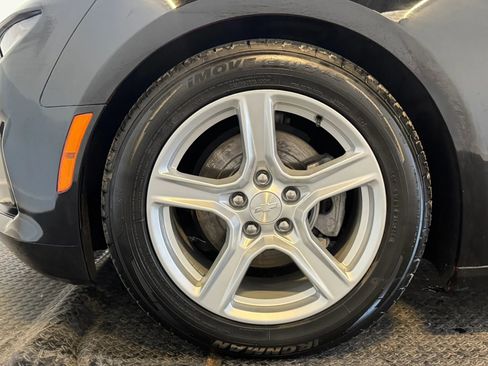 Used 2021 Chevrolet Camaro LT RWD image 34