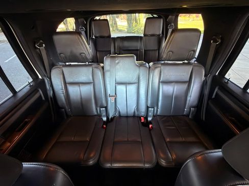 Used 2017 Ford Expedition Platinum AWD/4WD image 60