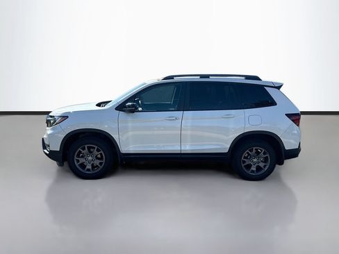 Used 2024 Honda Passport TrailSport image 4