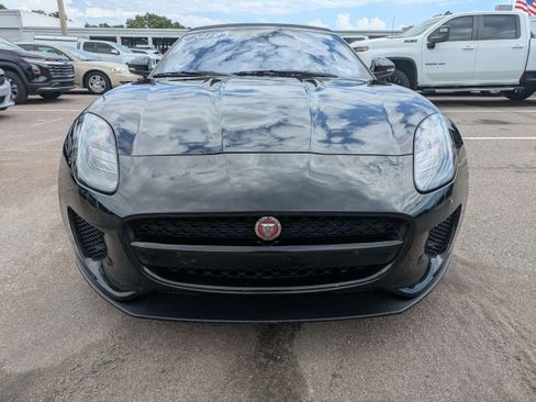 Used 2019 Jaguar F-TYPE Convertible RWD image 8