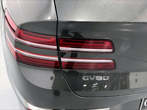 Used 2025 Genesis GV80 2.5T Standard AWD/4WD image 38