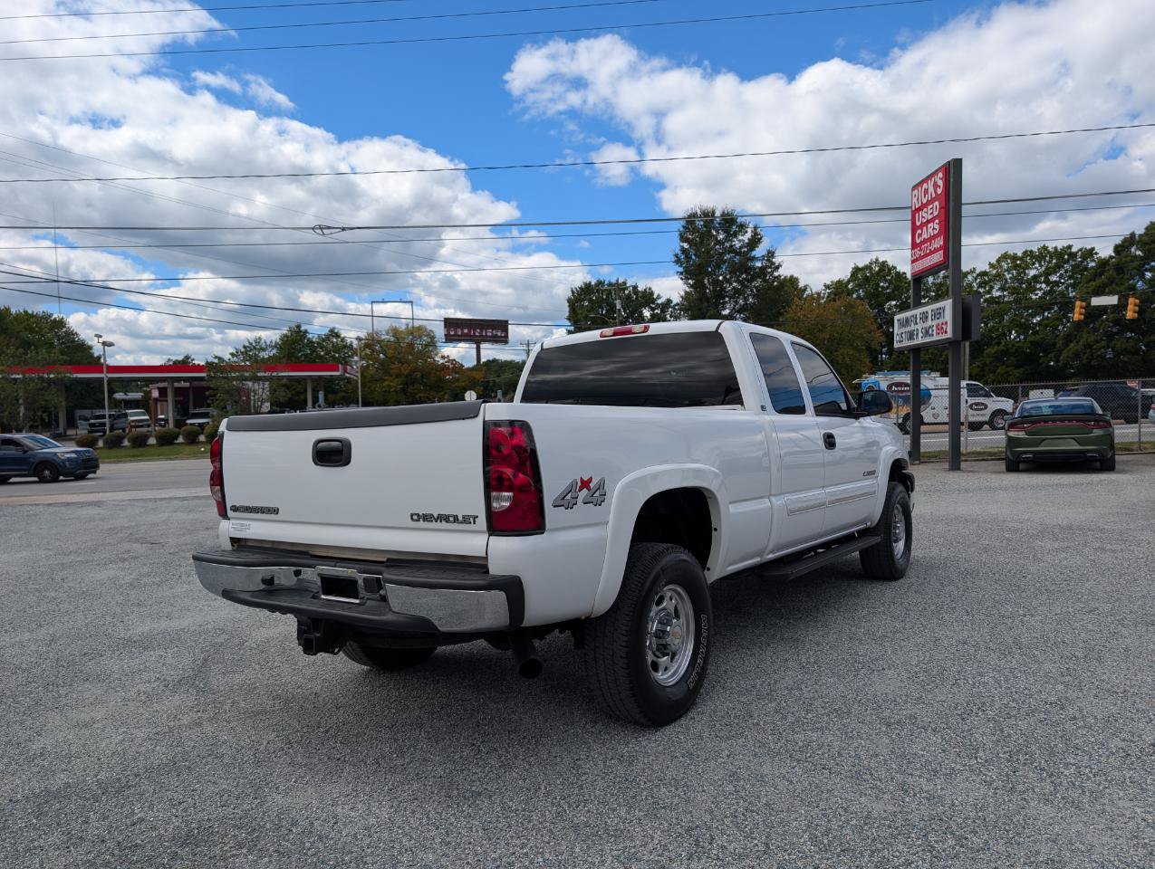 Used 2004 Chevrolet Silverado 2500 LS w/ Skid Plate Package AWD/4WD image 7