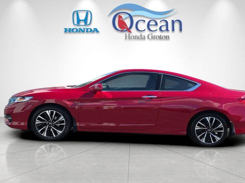 Used 2017 Honda Accord EX image 6