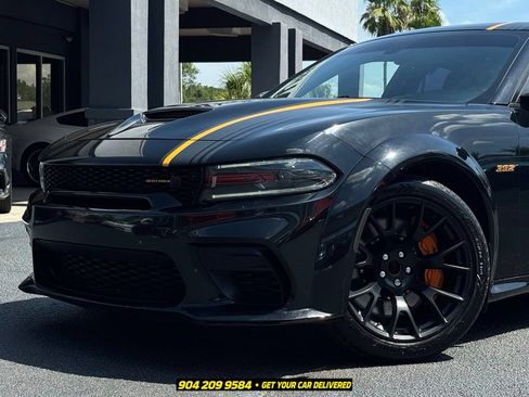 Used 2022 Dodge Charger Scat Pack RWD image 2