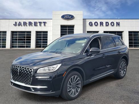 Used 2023 Lincoln Corsair Reserve w/ Equipment Group 202A AWD/4WD image 2