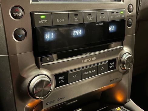 Used 2014 Lexus GX 460 w/ Premium Package AWD/4WD image 10