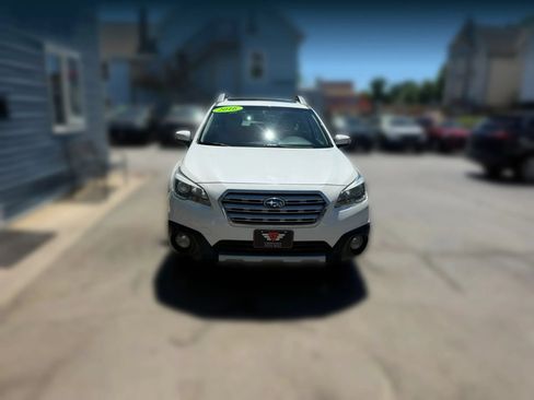 Used 2016 Subaru Outback 2.5i Limited AWD/4WD image 5