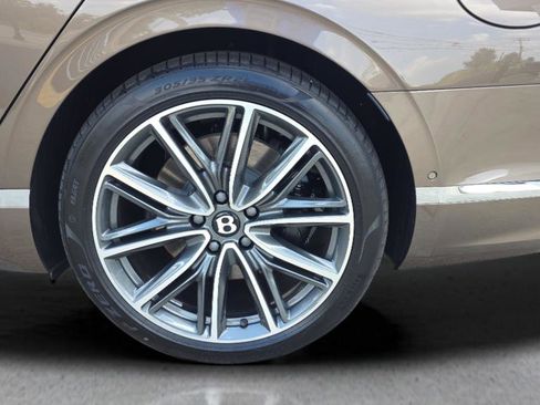 New 2026 Bentley Flying Spur Base image 15