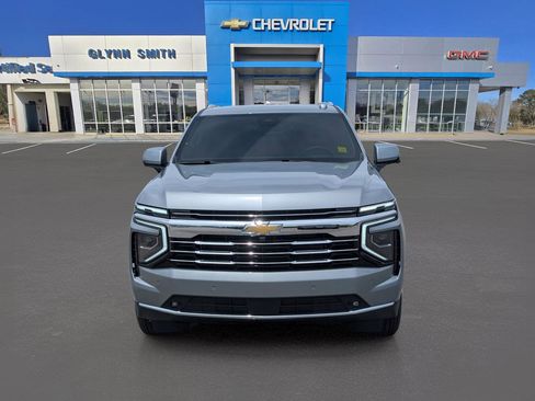 New 2026 Chevrolet Suburban LT w/ Comfort Package RWD image 2