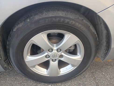 Used 2014 Toyota Sienna LE image 38