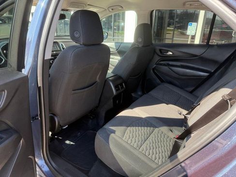 Used 2018 Chevrolet Equinox LT image 12