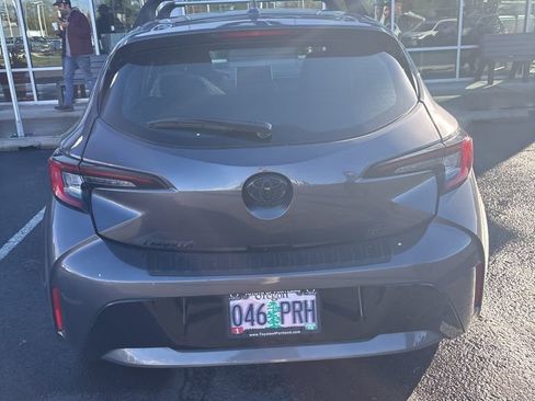 Used 2024 Toyota Corolla SE w/ SE Package image 5