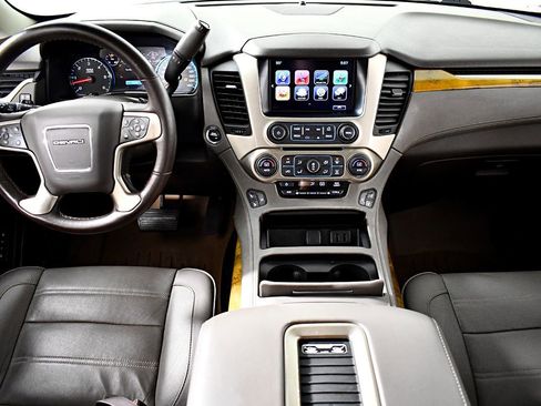 Used 2017 GMC Yukon XL Denali w/ Open Road Package image 26